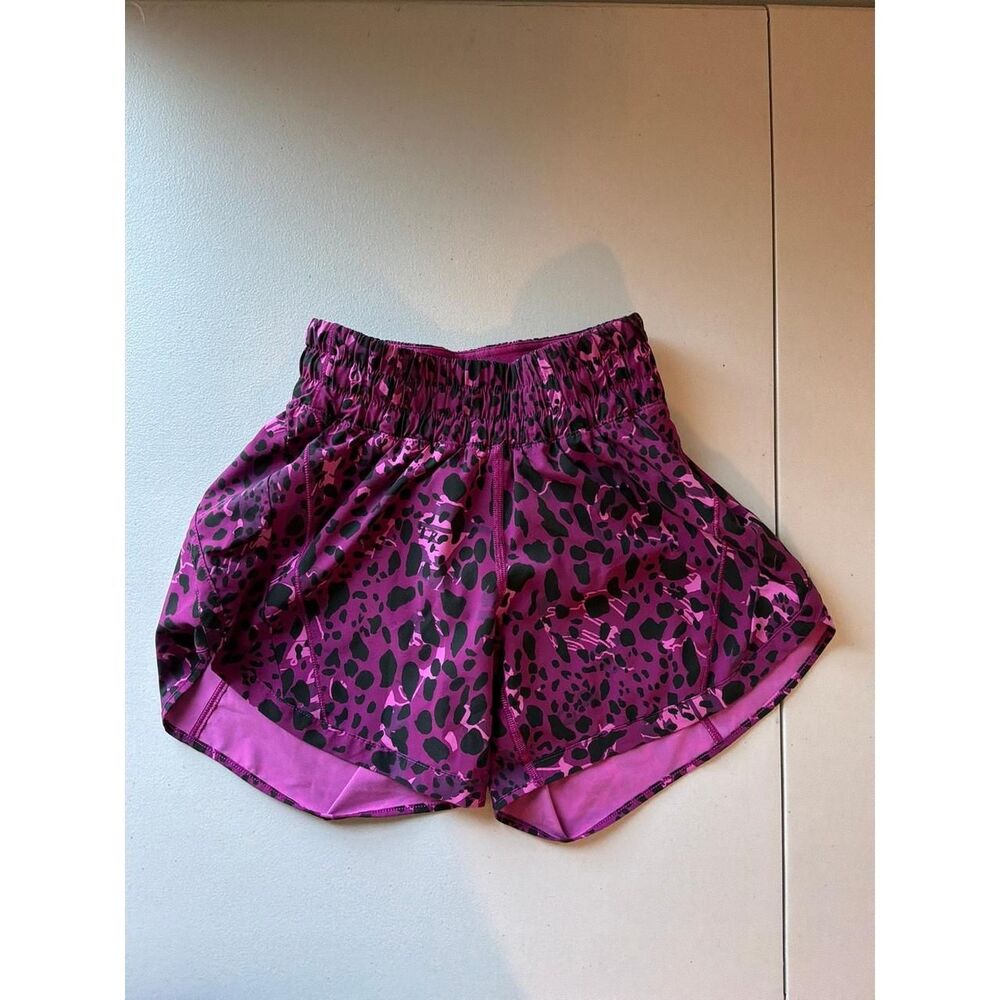 Lululemon Women's Purple Shorts